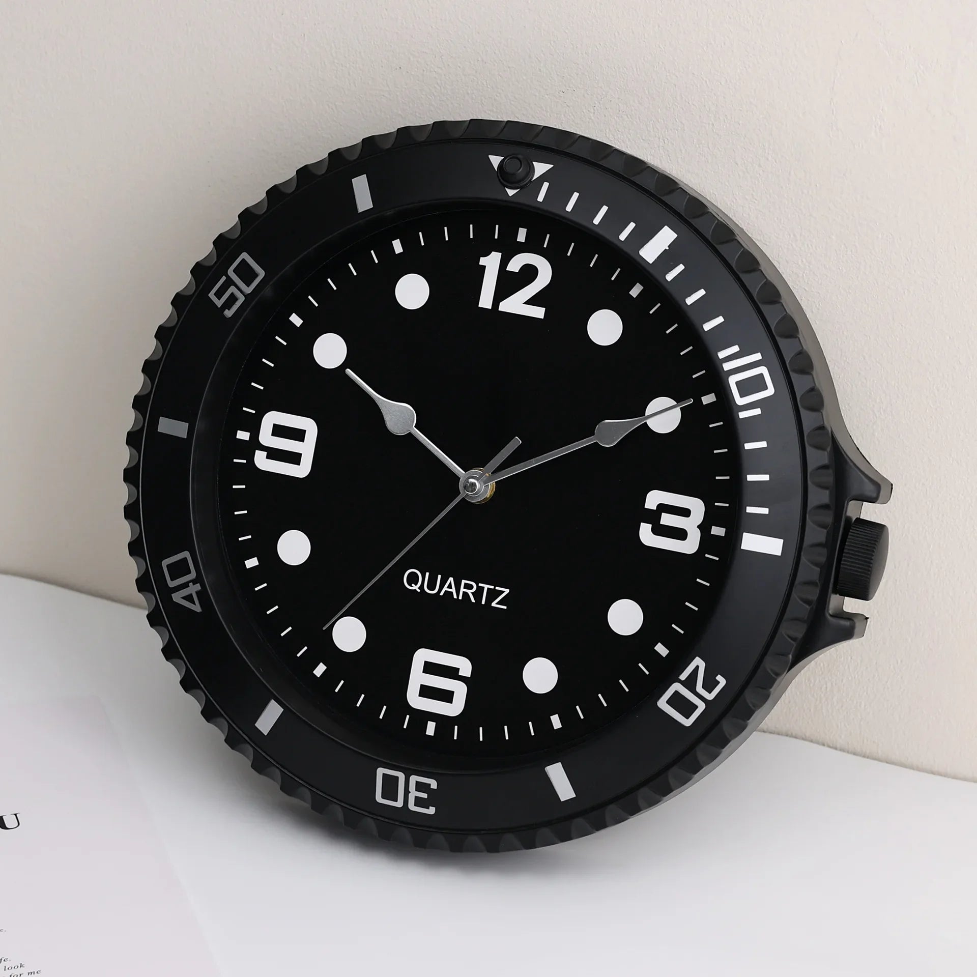 Horloge murale de luxe à quartz silencieuse