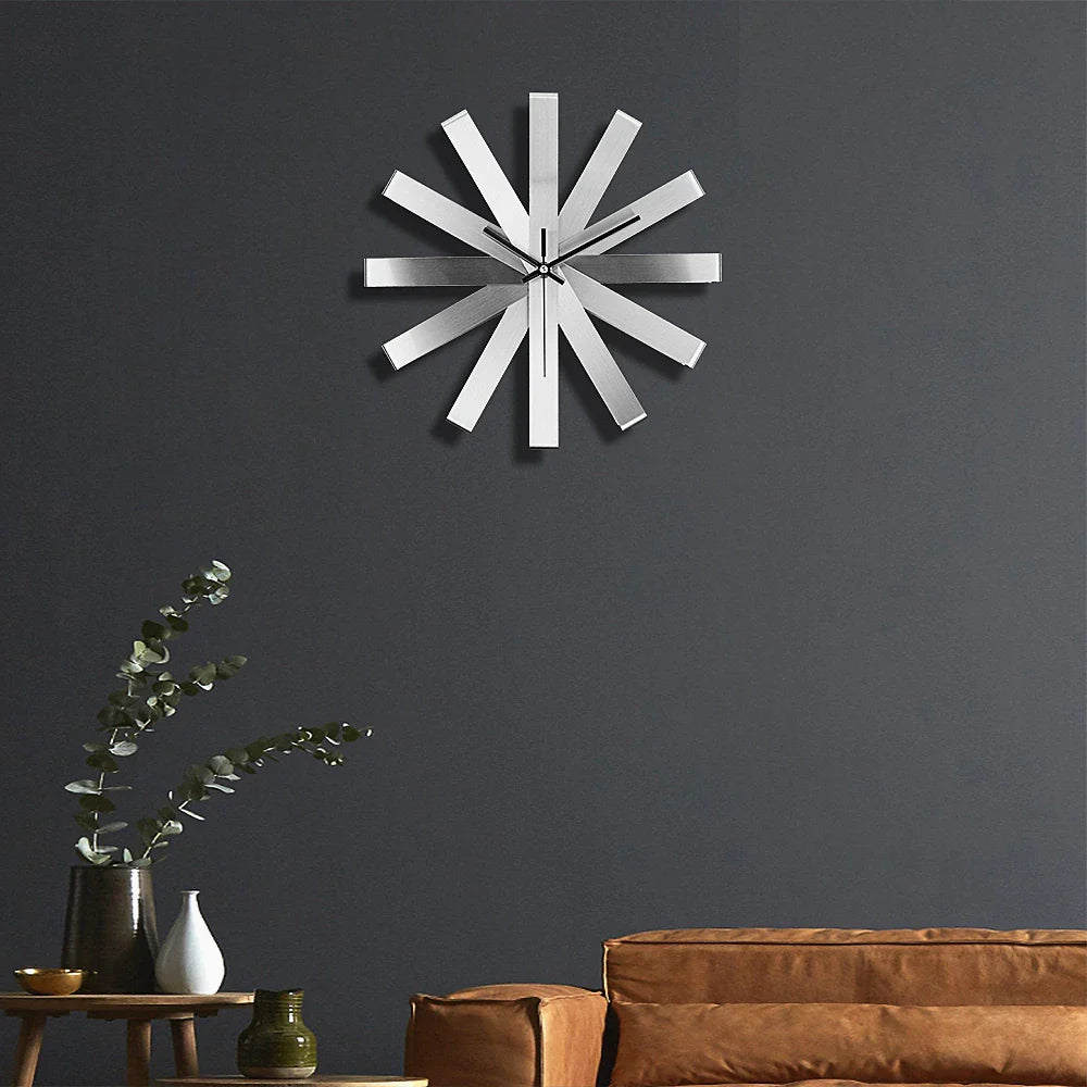 Horloge Murale Métallique – Moderne et Avant-Gardiste