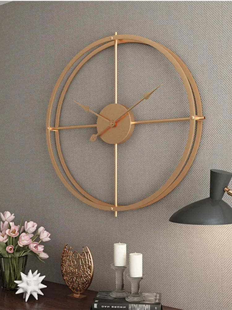 Horloge Murale Métallique – Minimalisme et Élégance Moderne