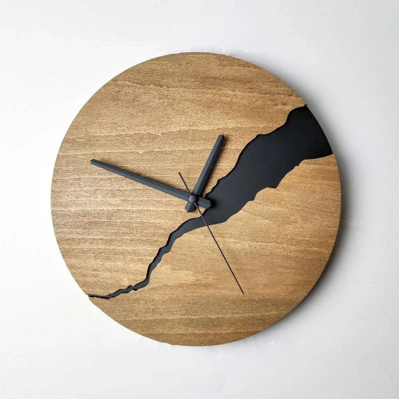 Horloge Murale Artisanale – Bois et Métal Contemporain