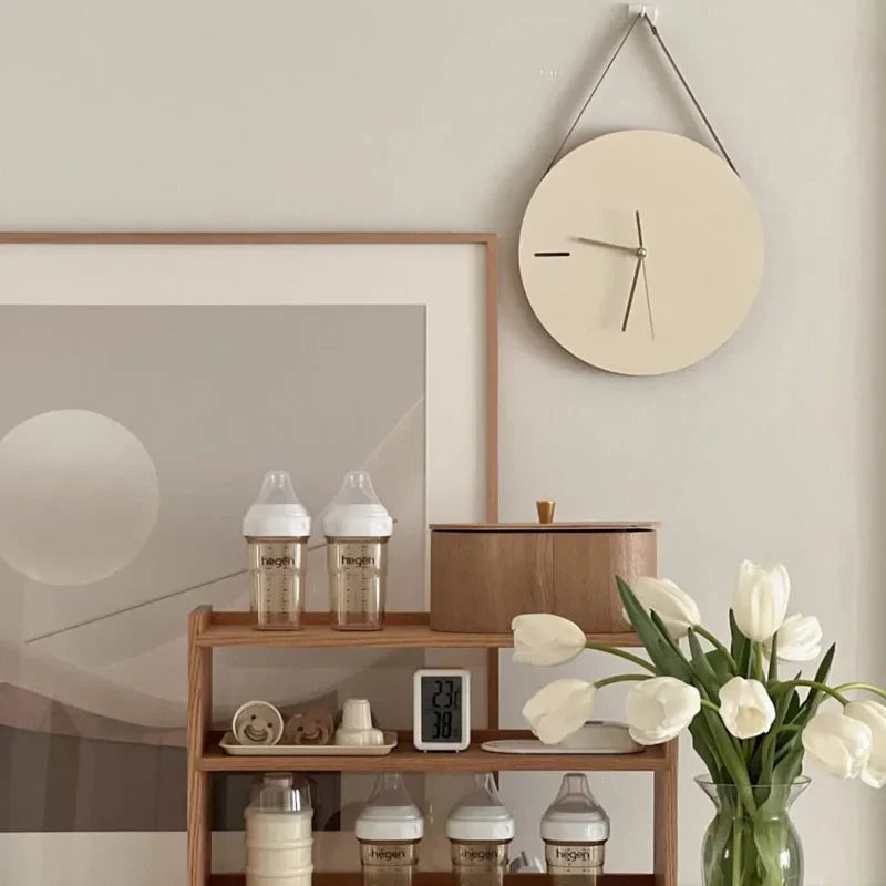 Horloge Murale Suspendue – Design Épuré et Moderne
