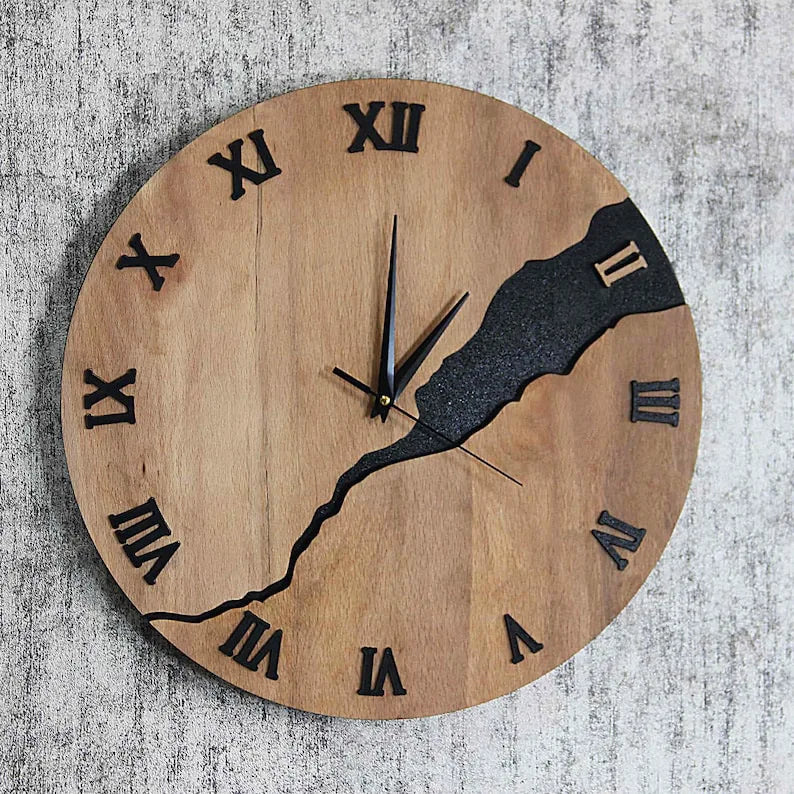 Horloge Murale Artisanale – Bois et Métal Contemporain