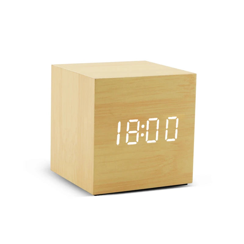 Horloge digital en bois