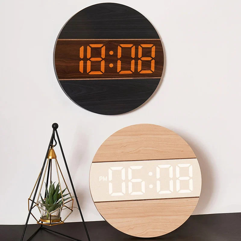 Horloge Murale LED en Bois – Alliance High-Tech et Nature