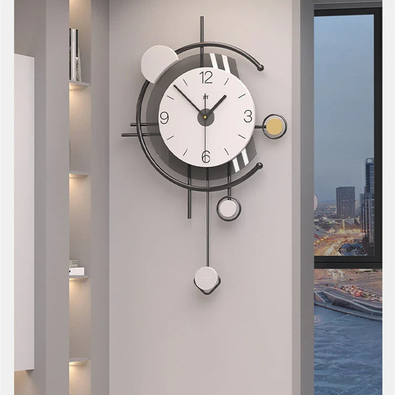 Horloge Murale Design en Bois Balançante