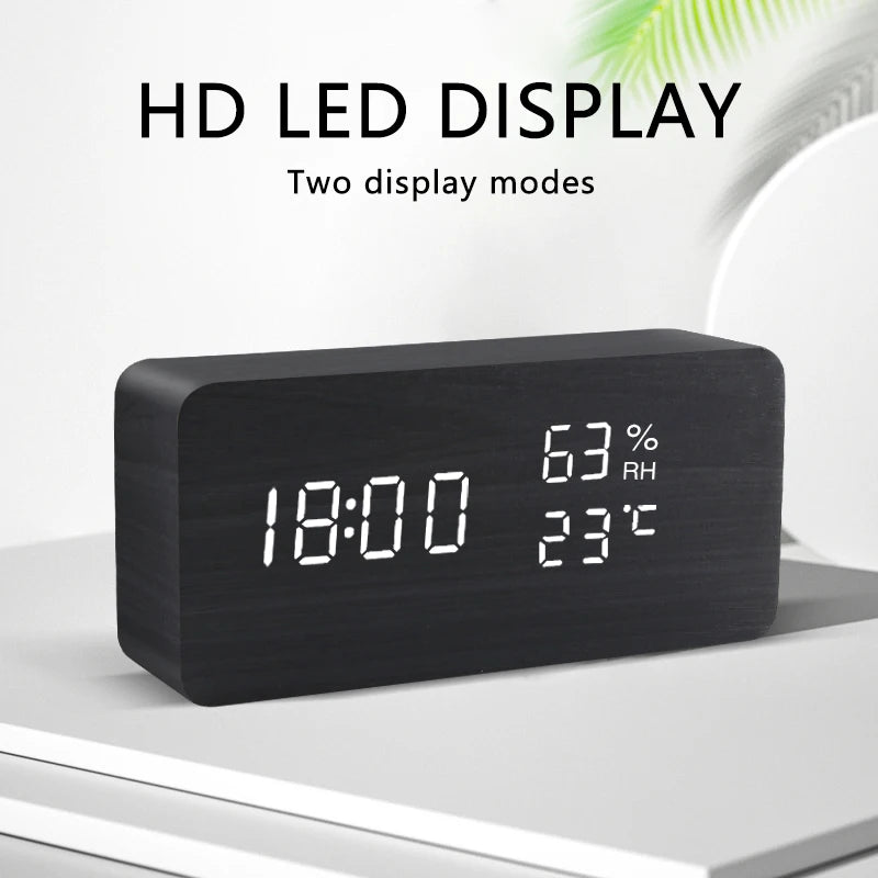 Horloge digital en bois