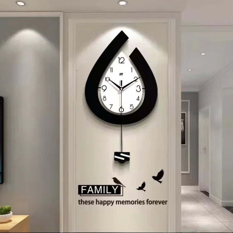 Horloge murale goutte d’eau stylisée
