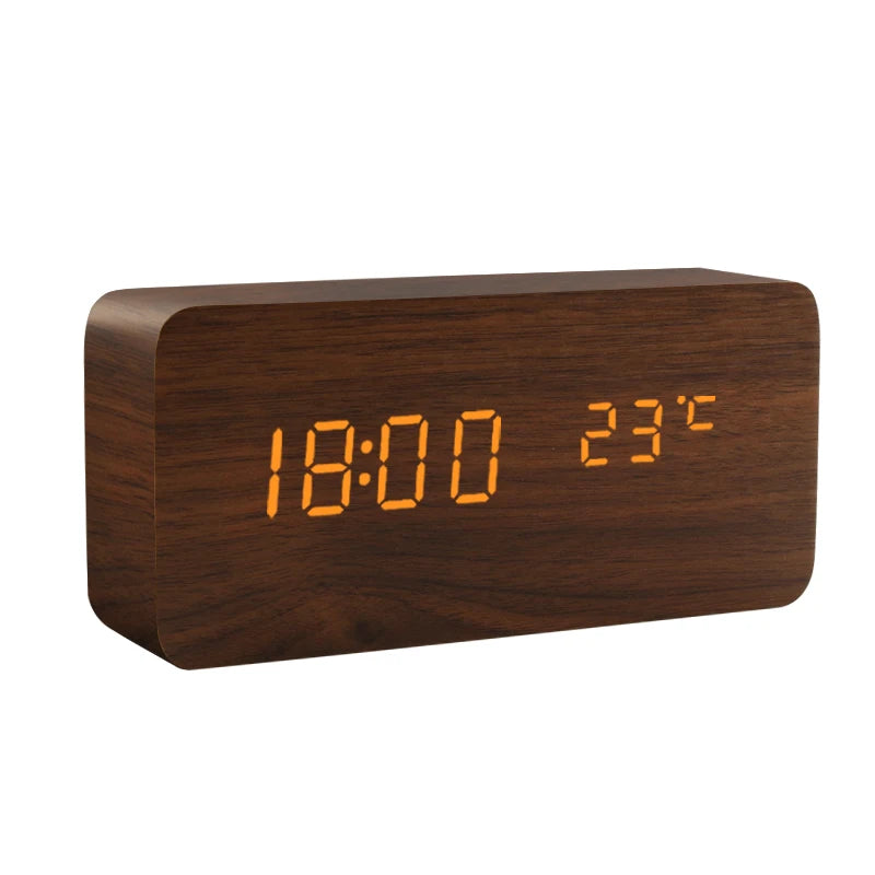Horloge digital en bois