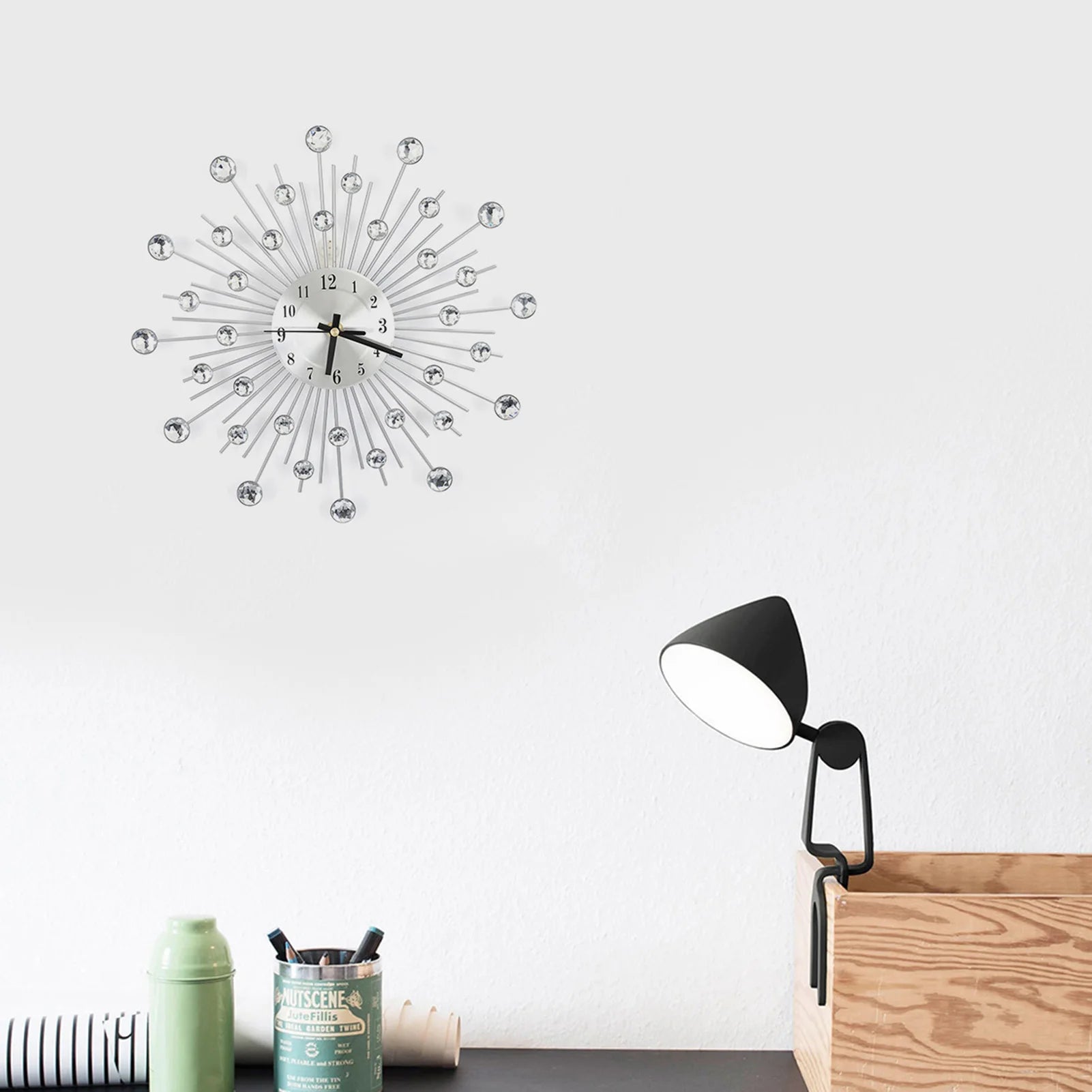 Horloge Murale rayons du soleil et ornée de cristaux brillants