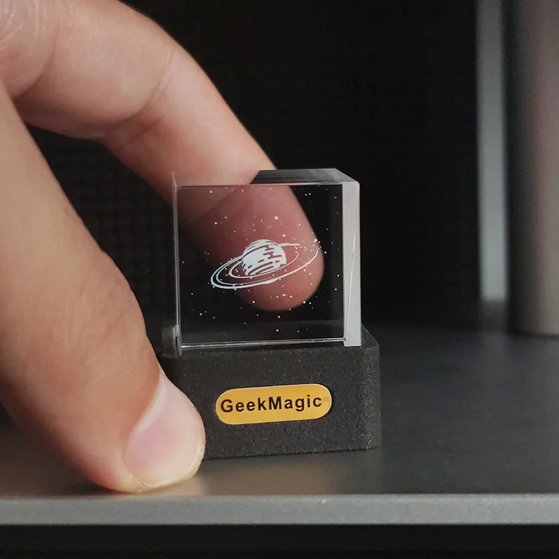 Horloge GeekMagic Cube de cristal