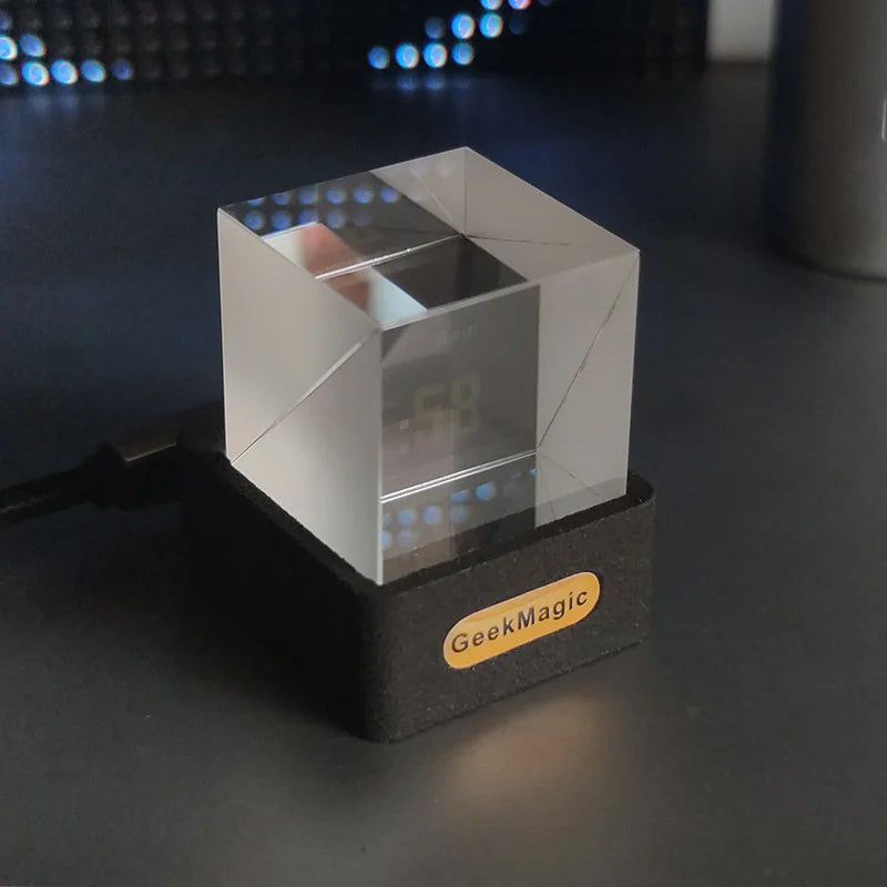 Horloge GeekMagic Cube de cristal