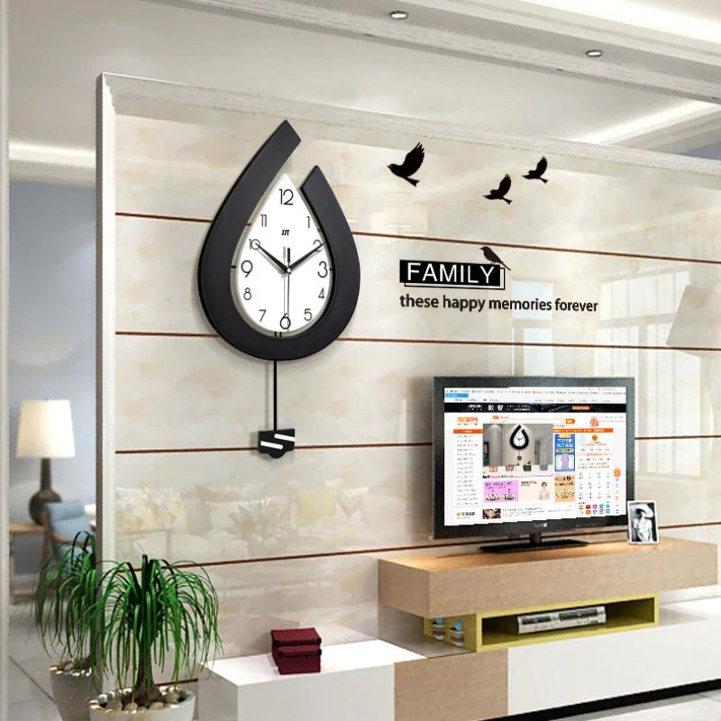 Horloge murale goutte d’eau stylisée